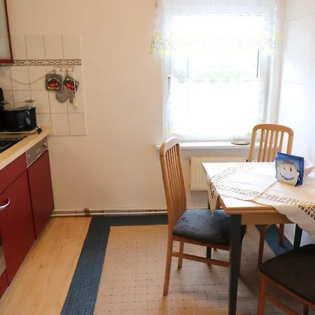 Karl-risch-strasse - 64-01 Apartment